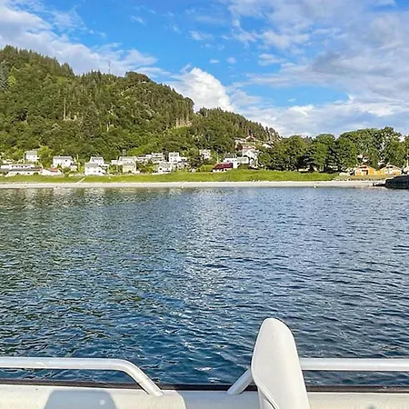 12 Person In Selje-by Traum Feriehus Selje