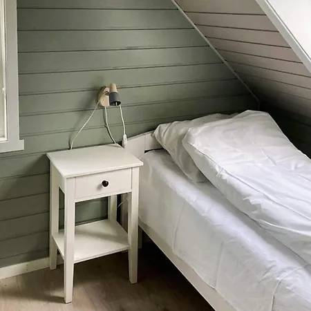 12 Person In Selje-by Traum Feriehus *