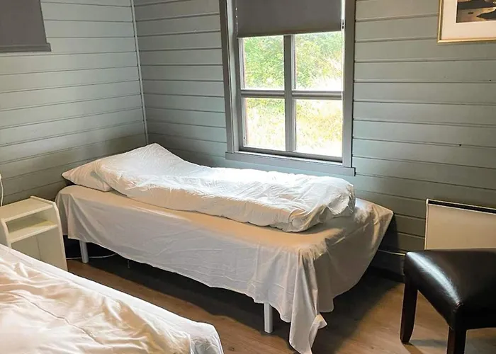 Сasa de vacaciones 12 Person In Selje-by Traum