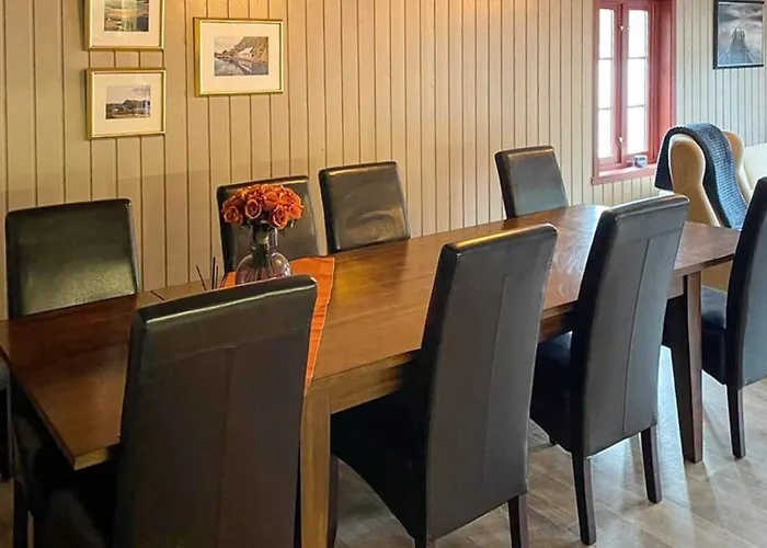 Сasa de vacaciones 12 Person In Selje-by Traum