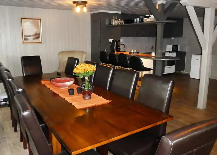 12 Person In Selje-by Traum Selje